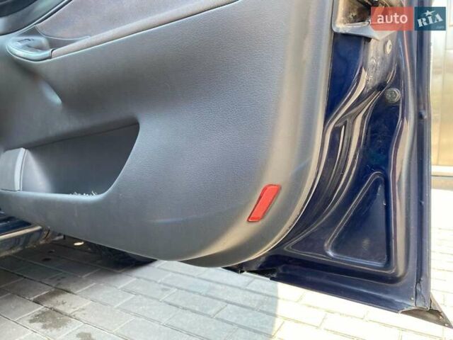 Синий Ауди А4, объемом двигателя 1.6 л и пробегом 280 тыс. км за 3700 $, фото 5 на Automoto.ua