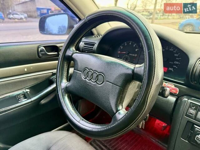 Синий Ауди А4, объемом двигателя 1.8 л и пробегом 321 тыс. км за 3400 $, фото 46 на Automoto.ua