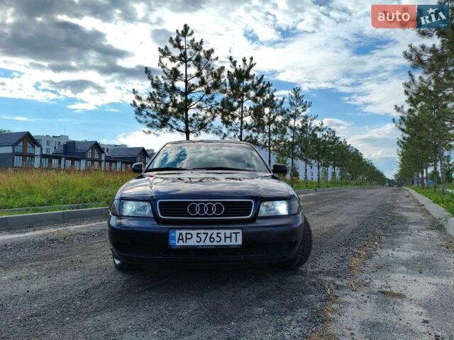 Синій Ауді А4, об'ємом двигуна 1.6 л та пробігом 390 тис. км за 2999 $, фото 2 на Automoto.ua