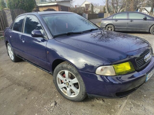 Синий Ауди А4, объемом двигателя 0 л и пробегом 250 тыс. км за 3000 $, фото 3 на Automoto.ua