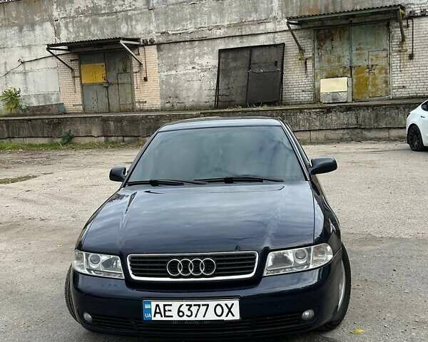 Синий Ауди А4, объемом двигателя 1.6 л и пробегом 420 тыс. км за 3600 $, фото 7 на Automoto.ua