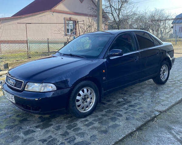 Синій Ауді А4, об'ємом двигуна 1.6 л та пробігом 36 тис. км за 3000 $, фото 2 на Automoto.ua