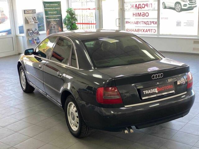 Синий Ауди А4, объемом двигателя 1.9 л и пробегом 312 тыс. км за 3990 $, фото 13 на Automoto.ua