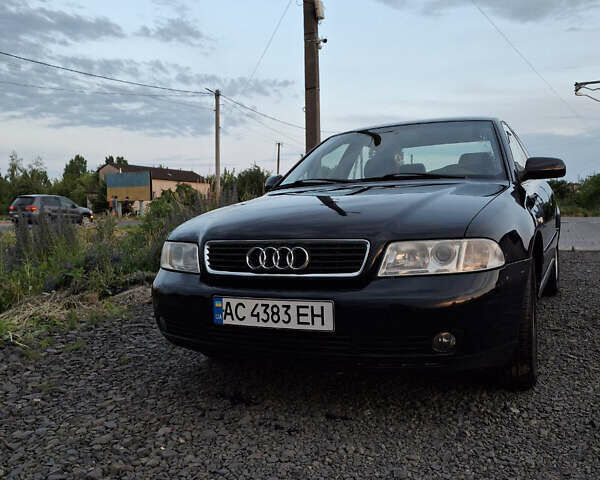 Синий Ауди А4, объемом двигателя 1.6 л и пробегом 218 тыс. км за 3850 $, фото 6 на Automoto.ua