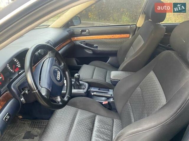 Синий Ауди А4, объемом двигателя 1.78 л и пробегом 404 тыс. км за 3350 $, фото 8 на Automoto.ua