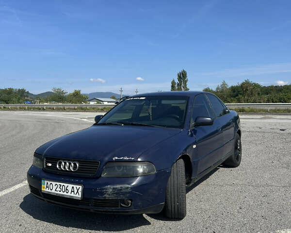 Синий Ауди А4, объемом двигателя 1.8 л и пробегом 405 тыс. км за 2200 $, фото 1 на Automoto.ua