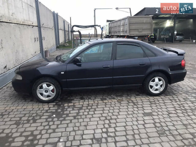 Синій Ауді А4, об'ємом двигуна 1.9 л та пробігом 370 тис. км за 3600 $, фото 6 на Automoto.ua
