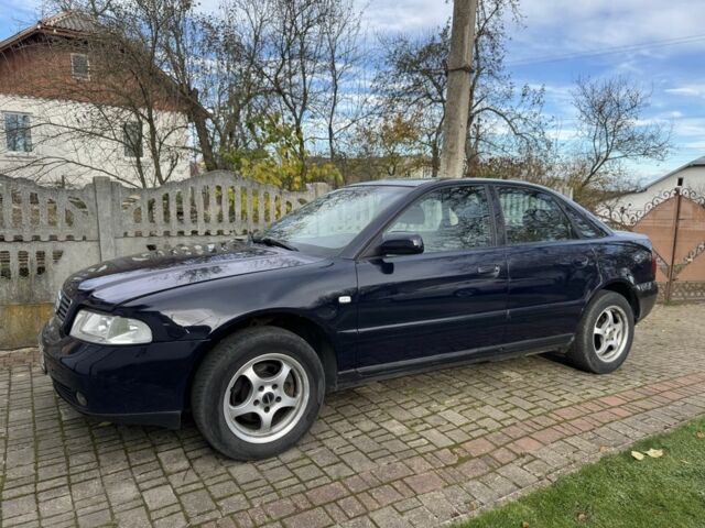 Синій Ауді А4, об'ємом двигуна 1.8 л та пробігом 227 тис. км за 3400 $, фото 3 на Automoto.ua