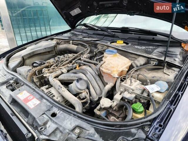 Синій Ауді А4, об'ємом двигуна 1.6 л та пробігом 348 тис. км за 2999 $, фото 22 на Automoto.ua