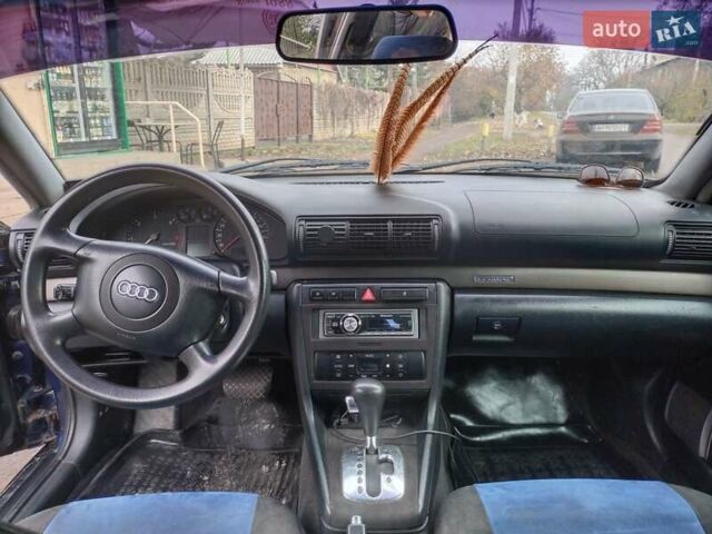 Синий Ауди А4, объемом двигателя 2.5 л и пробегом 271 тыс. км за 4000 $, фото 6 на Automoto.ua