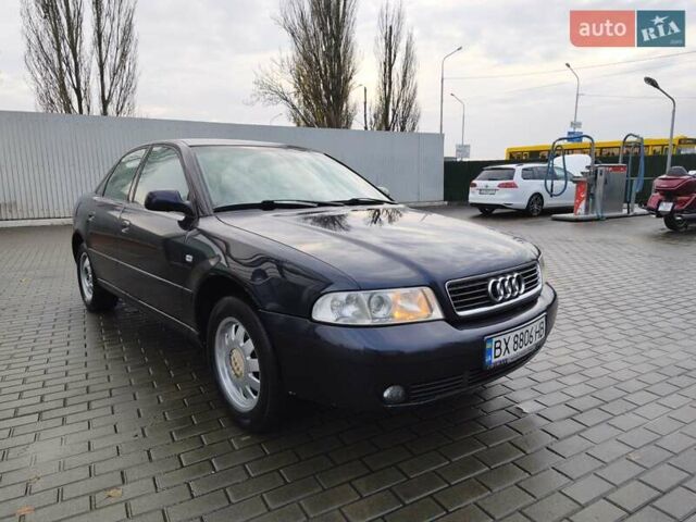 Синій Ауді А4, об'ємом двигуна 1.6 л та пробігом 348 тис. км за 2999 $, фото 3 на Automoto.ua