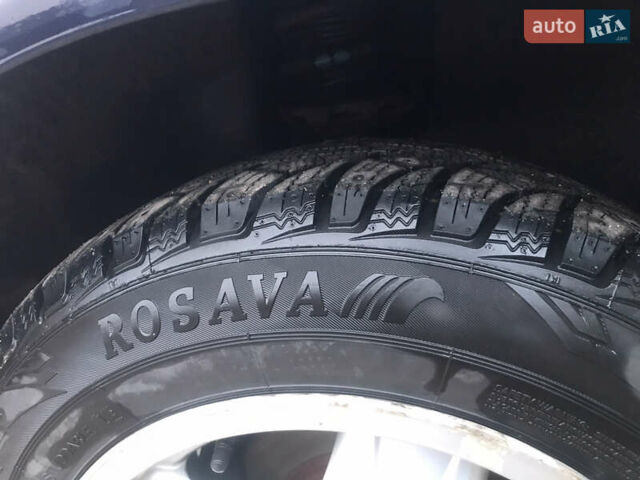 Синій Ауді А4, об'ємом двигуна 1.9 л та пробігом 370 тис. км за 3800 $, фото 17 на Automoto.ua