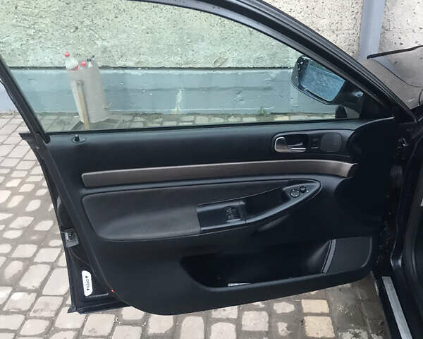 Синій Ауді А4, об'ємом двигуна 1.9 л та пробігом 370 тис. км за 3800 $, фото 14 на Automoto.ua