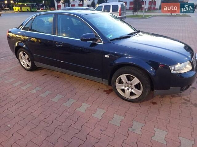 Синий Ауди А4, объемом двигателя 2 л и пробегом 245 тыс. км за 4800 $, фото 1 на Automoto.ua