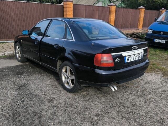 Синий Ауди А4, объемом двигателя 1.9 л и пробегом 490 тыс. км за 1600 $, фото 5 на Automoto.ua