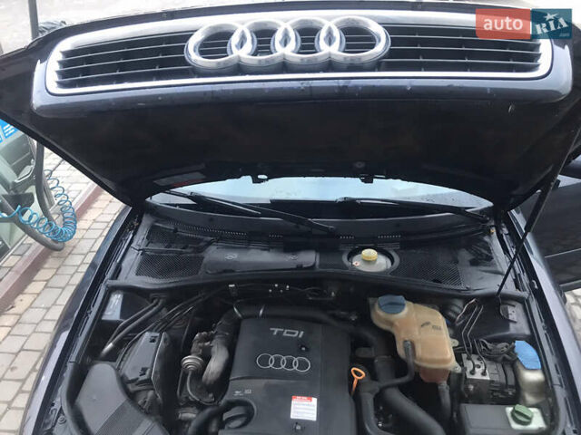 Синій Ауді А4, об'ємом двигуна 1.9 л та пробігом 370 тис. км за 3800 $, фото 16 на Automoto.ua