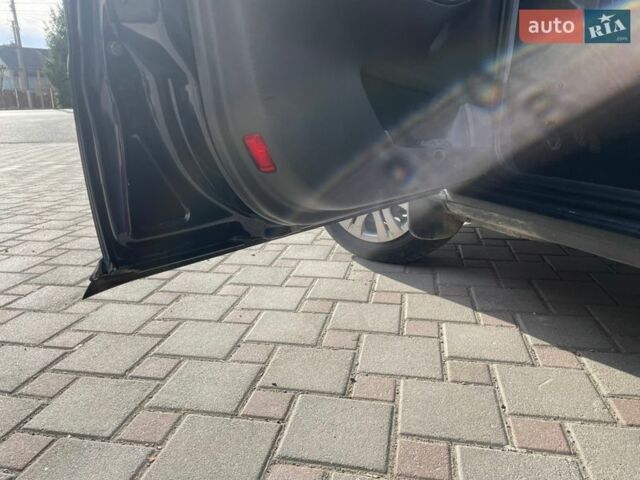 Синий Ауди А4, объемом двигателя 1.6 л и пробегом 365 тыс. км за 4199 $, фото 15 на Automoto.ua