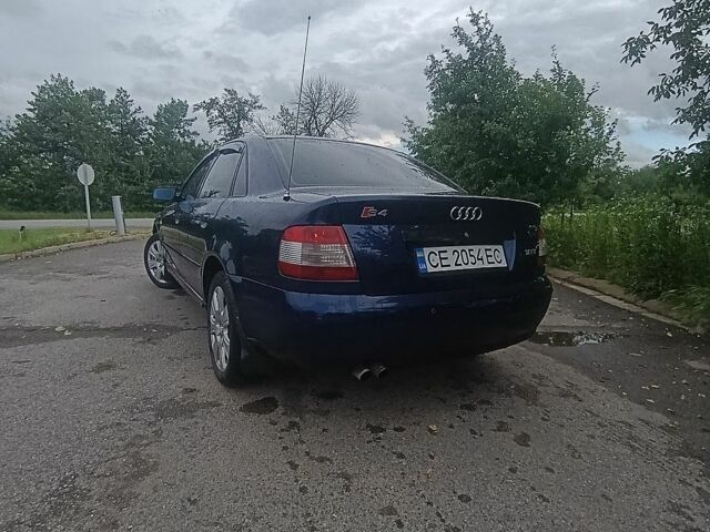 Синій Ауді А4, об'ємом двигуна 1.8 л та пробігом 373 тис. км за 3900 $, фото 3 на Automoto.ua