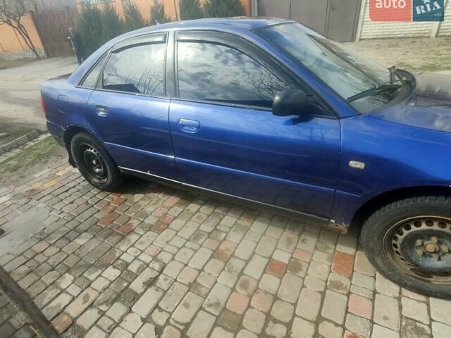 Синий Ауди А4, объемом двигателя 1.8 л и пробегом 406 тыс. км за 3000 $, фото 1 на Automoto.ua