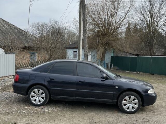 Синій Ауді А4, об'ємом двигуна 1.9 л та пробігом 228 тис. км за 4500 $, фото 4 на Automoto.ua