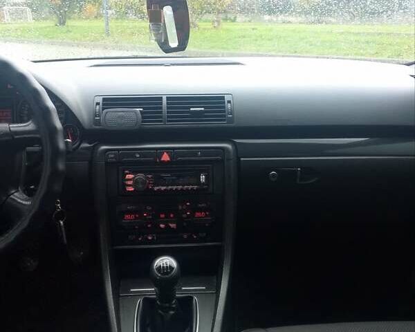 Ауди А4 2001 в Ровно на Automoto.ua Синий Ауди А4, объемом двигателя 1.9 л и пробегом 364 тыс. км за 4950 $, фото 11 на Automoto.ua