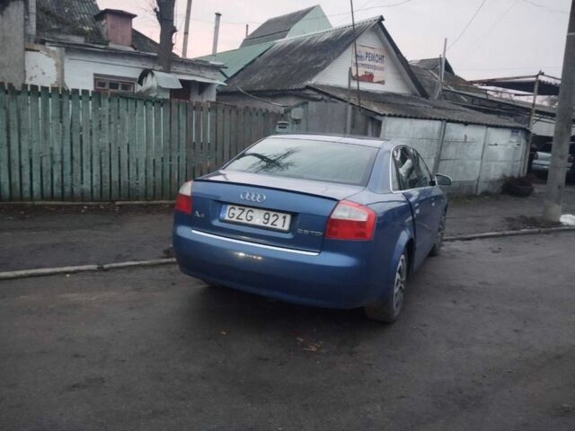 Синий Ауди А4, объемом двигателя 2.5 л и пробегом 345 тыс. км за 1950 $, фото 3 на Automoto.ua