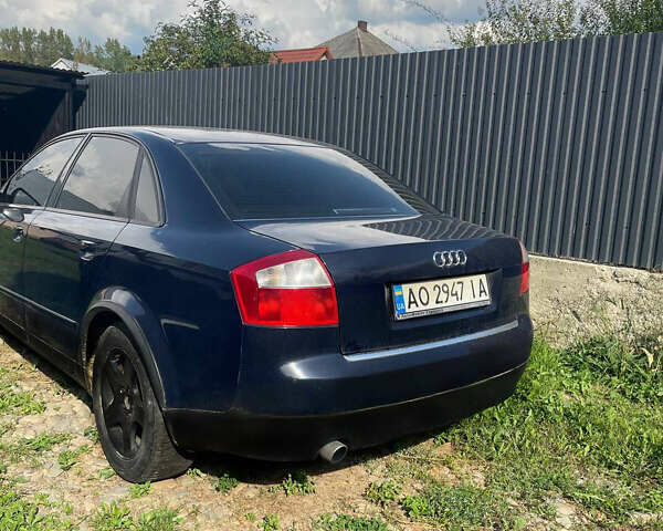Синий Ауди А4, объемом двигателя 1.6 л и пробегом 209 тыс. км за 3750 $, фото 1 на Automoto.ua