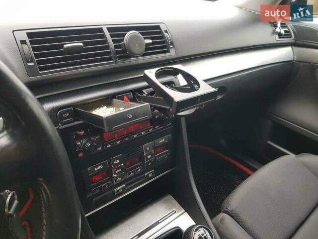 Синій Ауді А4, об'ємом двигуна 1.9 л та пробігом 275 тис. км за 4600 $, фото 21 на Automoto.ua