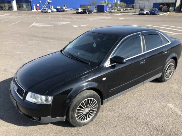 Синій Ауді А4, об'ємом двигуна 2 л та пробігом 350 тис. км за 5300 $, фото 1 на Automoto.ua