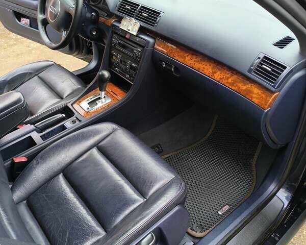 Синий Ауди А4, объемом двигателя 1.8 л и пробегом 520 тыс. км за 5400 $, фото 2 на Automoto.ua