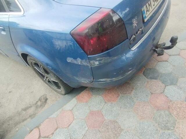 Синий Ауди А4, объемом двигателя 2.5 л и пробегом 300 тыс. км за 3300 $, фото 8 на Automoto.ua