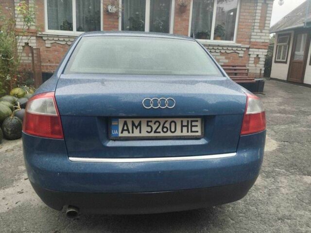 Синий Ауди А4, объемом двигателя 2 л и пробегом 228 тыс. км за 4000 $, фото 6 на Automoto.ua
