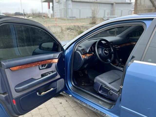 Синий Ауди А4, объемом двигателя 1.8 л и пробегом 2 тыс. км за 5500 $, фото 6 на Automoto.ua