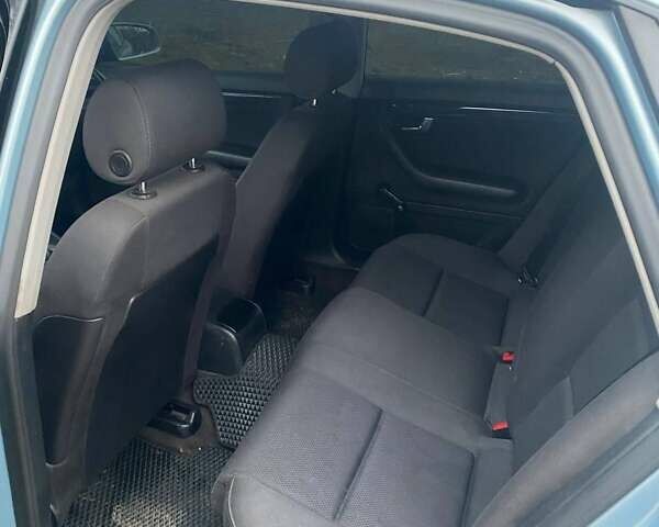 Синий Ауди А4, объемом двигателя 1.6 л и пробегом 230 тыс. км за 5700 $, фото 7 на Automoto.ua