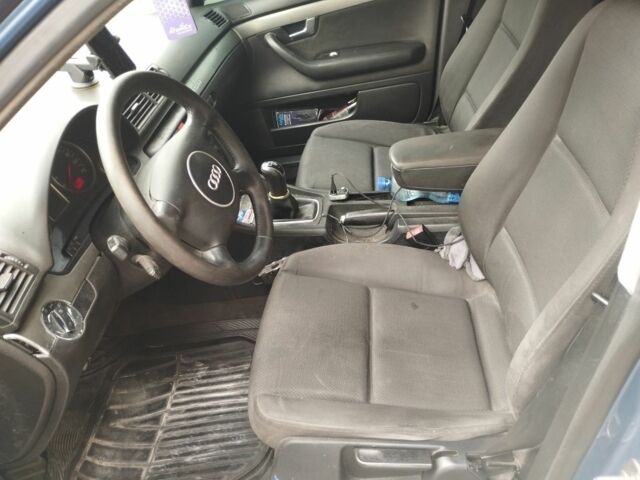 Синий Ауди А4, объемом двигателя 2.5 л и пробегом 300 тыс. км за 3300 $, фото 6 на Automoto.ua