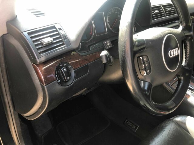 Синій Ауді А4, об'ємом двигуна 2 л та пробігом 350 тис. км за 5300 $, фото 19 на Automoto.ua