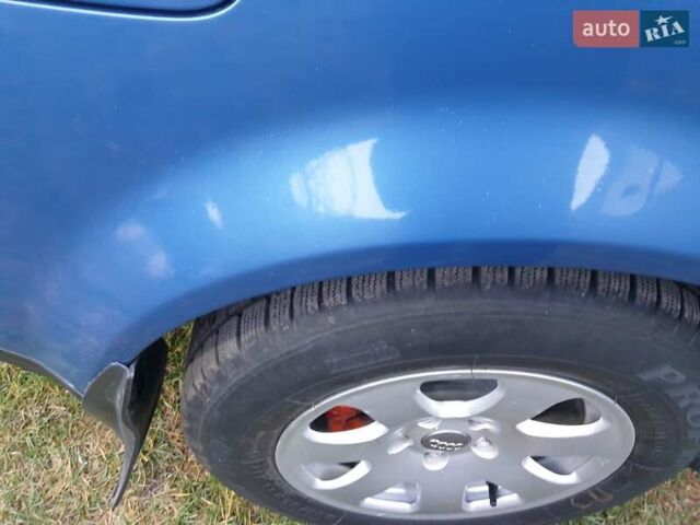 Синій Ауді А4, об'ємом двигуна 2 л та пробігом 247 тис. км за 5250 $, фото 2 на Automoto.ua