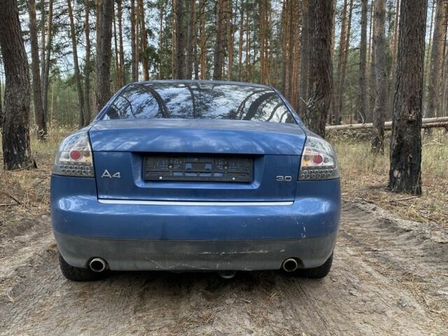 Синий Ауди А4, объемом двигателя 3 л и пробегом 250 тыс. км за 2600 $, фото 2 на Automoto.ua