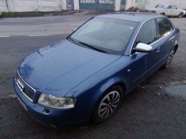 Синий Ауди А4, объемом двигателя 2.5 л и пробегом 345 тыс. км за 1950 $, фото 4 на Automoto.ua