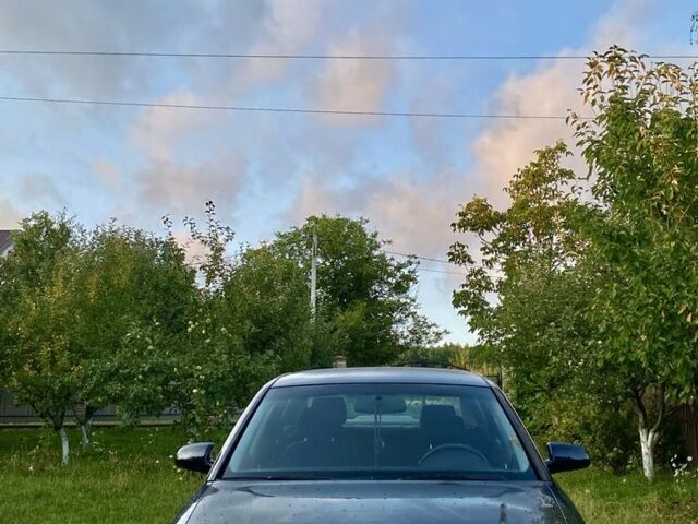 Синій Ауді А4, об'ємом двигуна 1.9 л та пробігом 293 тис. км за 4400 $, фото 5 на Automoto.ua