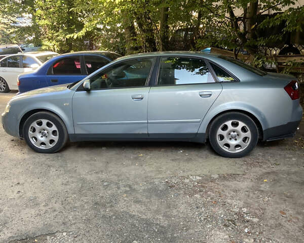 Синій Ауді А4, об'ємом двигуна 2.4 л та пробігом 266 тис. км за 5100 $, фото 13 на Automoto.ua