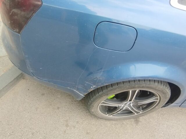 Синий Ауди А4, объемом двигателя 2.5 л и пробегом 300 тыс. км за 3300 $, фото 9 на Automoto.ua