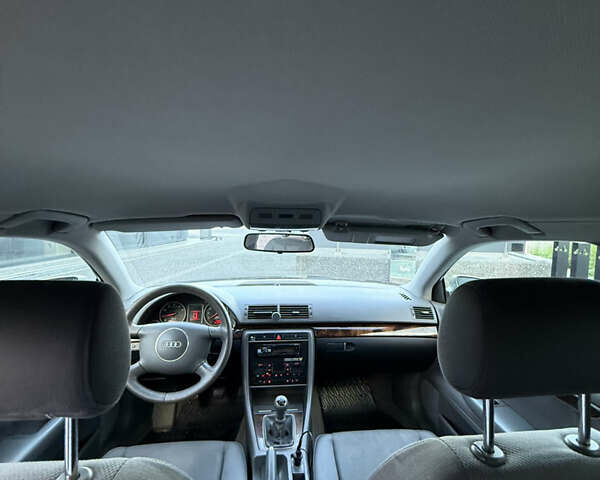 Синий Ауди А4, объемом двигателя 2 л и пробегом 340 тыс. км за 5700 $, фото 4 на Automoto.ua