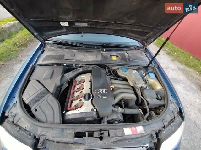 Ауді А4 2001 у Житомирі на Automoto.ua Синій Ауді А4, об'ємом двигуна 1.98 л та пробігом 228 тис. км за 3850 $, фото 11 на Automoto.ua