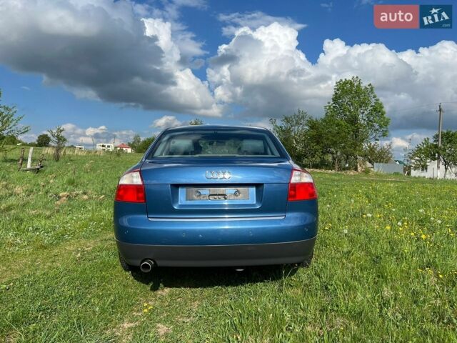 Синій Ауді А4, об'ємом двигуна 2 л та пробігом 210 тис. км за 4850 $, фото 4 на Automoto.ua