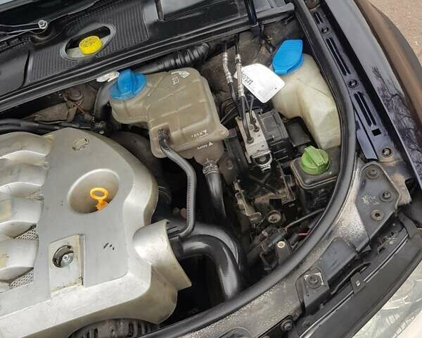 Синій Ауді А4, об'ємом двигуна 1.9 л та пробігом 275 тис. км за 4600 $, фото 40 на Automoto.ua