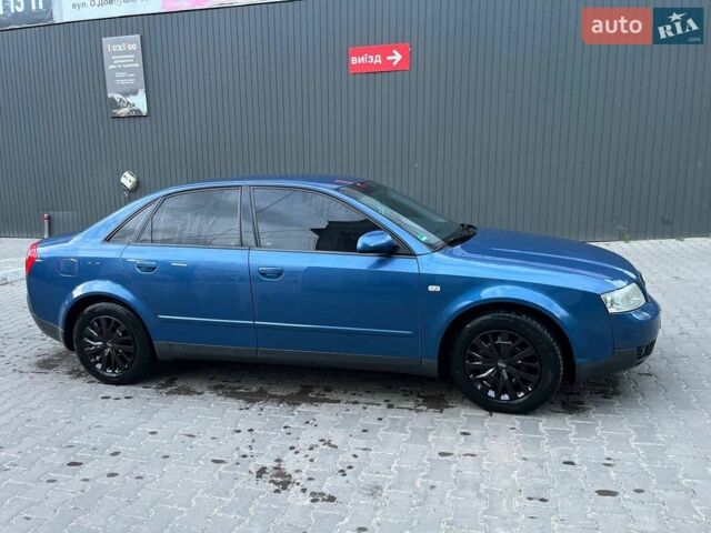 Синий Ауди А4, объемом двигателя 2 л и пробегом 190 тыс. км за 4300 $, фото 2 на Automoto.ua