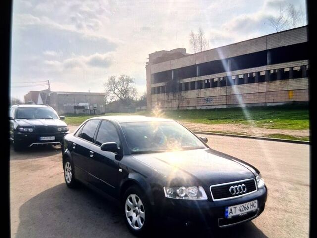 Синий Ауди А4, объемом двигателя 1.8 л и пробегом 290 тыс. км за 5400 $, фото 5 на Automoto.ua