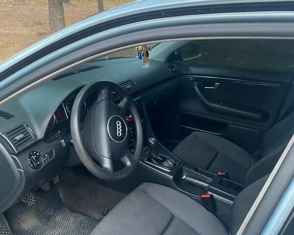 Синий Ауди А4, объемом двигателя 1.6 л и пробегом 230 тыс. км за 5700 $, фото 2 на Automoto.ua