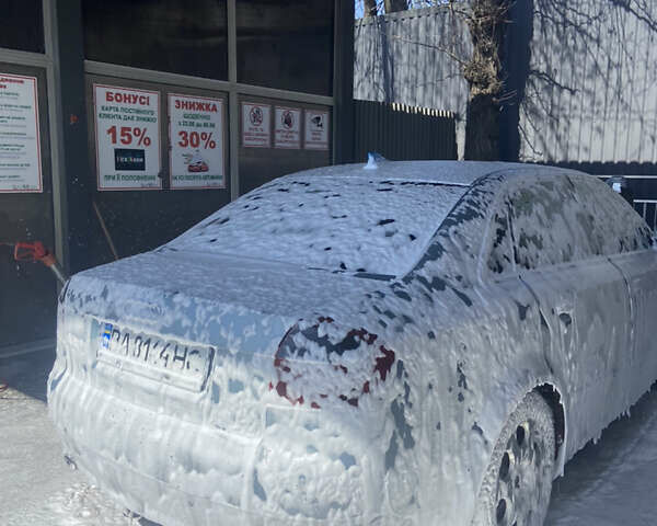 Синій Ауді А4, об'ємом двигуна 2.4 л та пробігом 266 тис. км за 5100 $, фото 1 на Automoto.ua